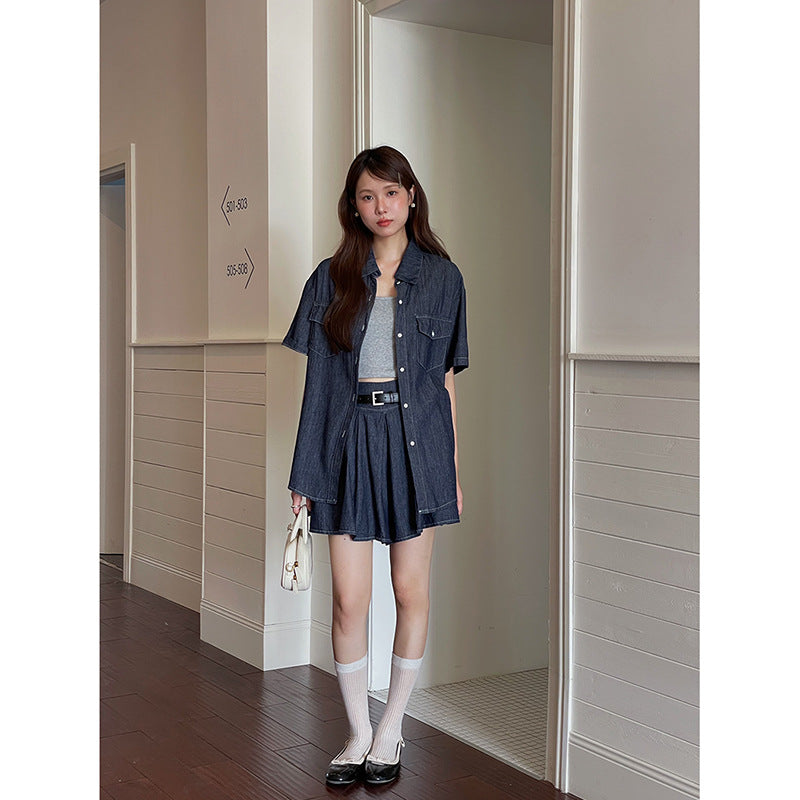 Dame Denim Overshirt med kortærmet design og praktiske brystlommer Stilla