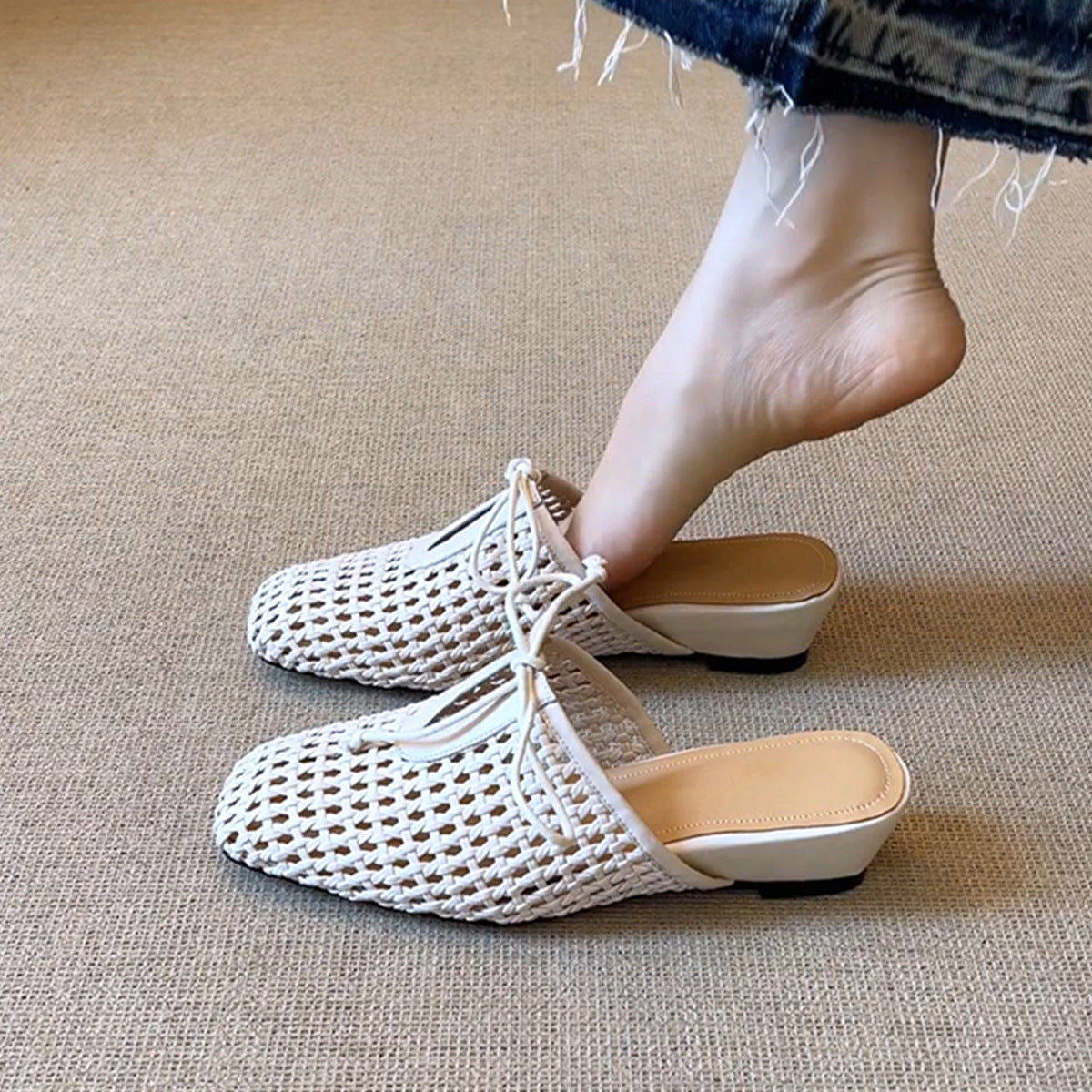 Dame Åben-Webart Vevet Mules med justerbar rem Stilla