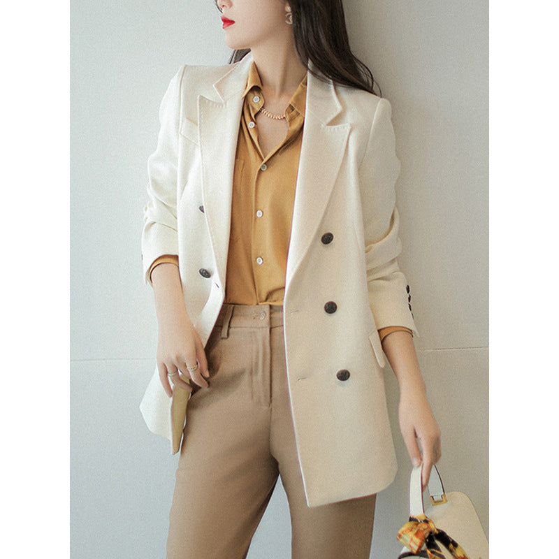 Dame elegant blazer i høj kvalitet med fine knapdetaljer Stilla