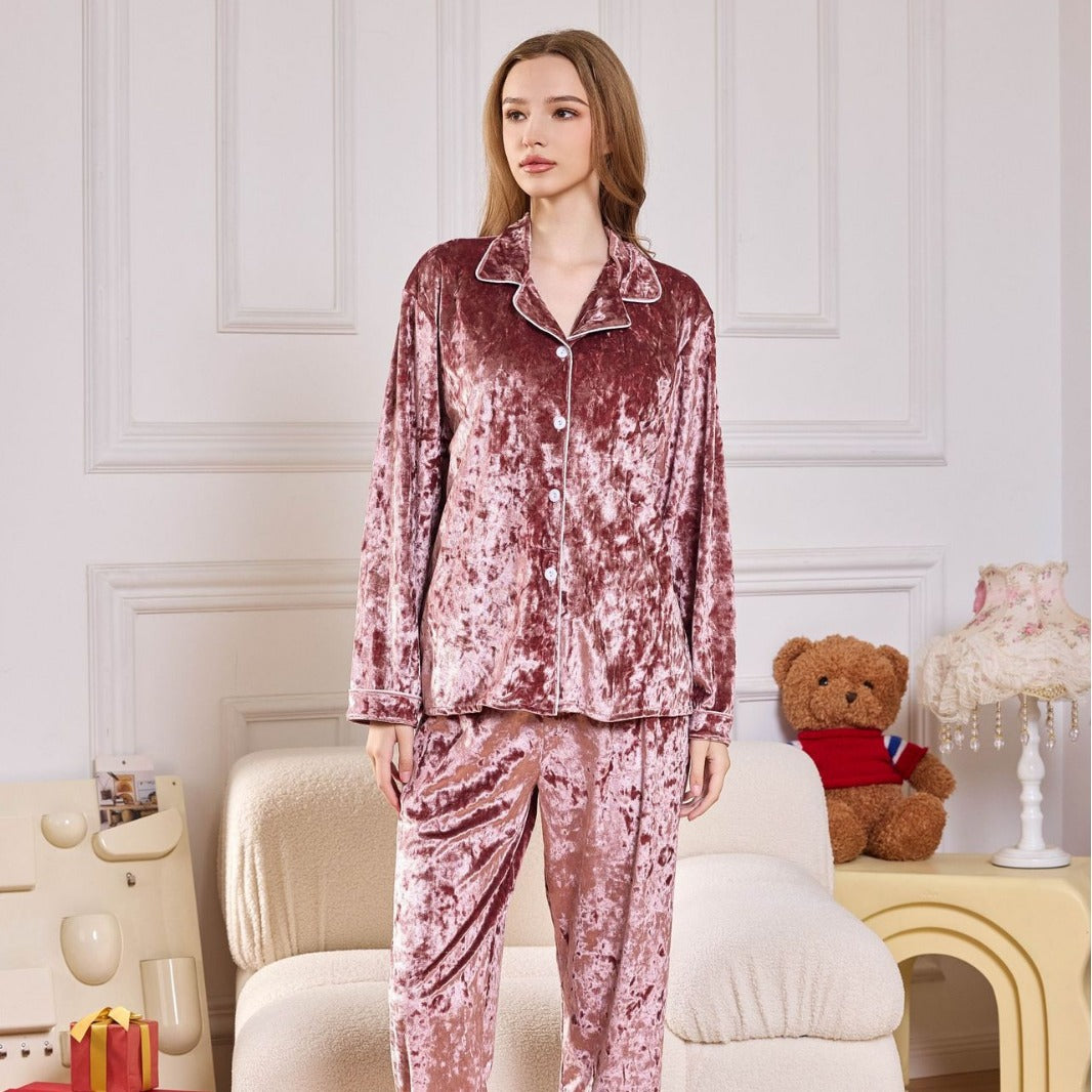 Dame luksuriøs satin pyjamas med elegante detaljer Stilla