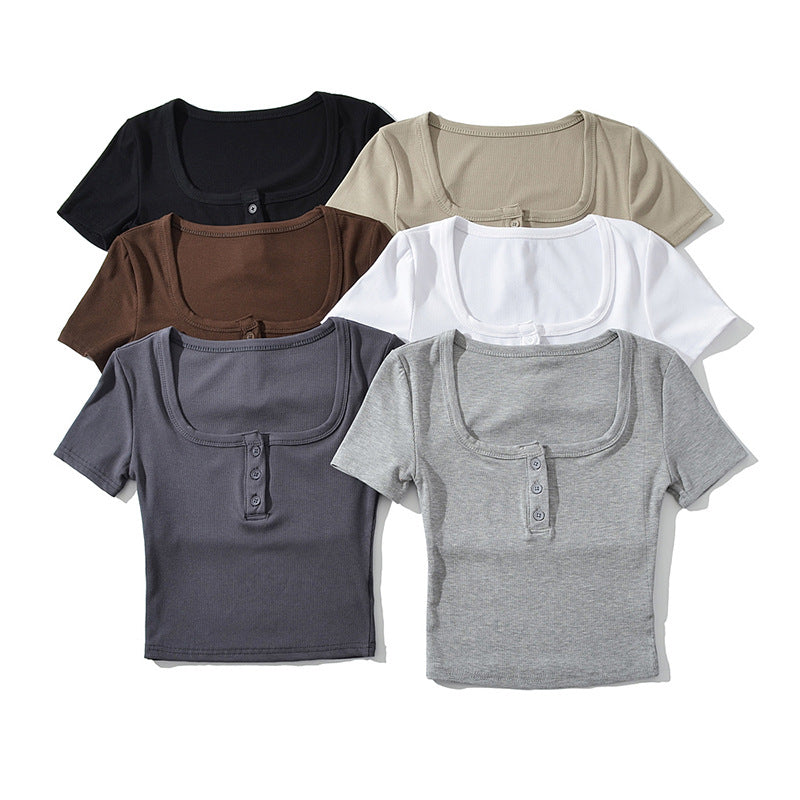 Dame cropped T-shirt med kvadratisk udskæring og knapdetaljer Stilla