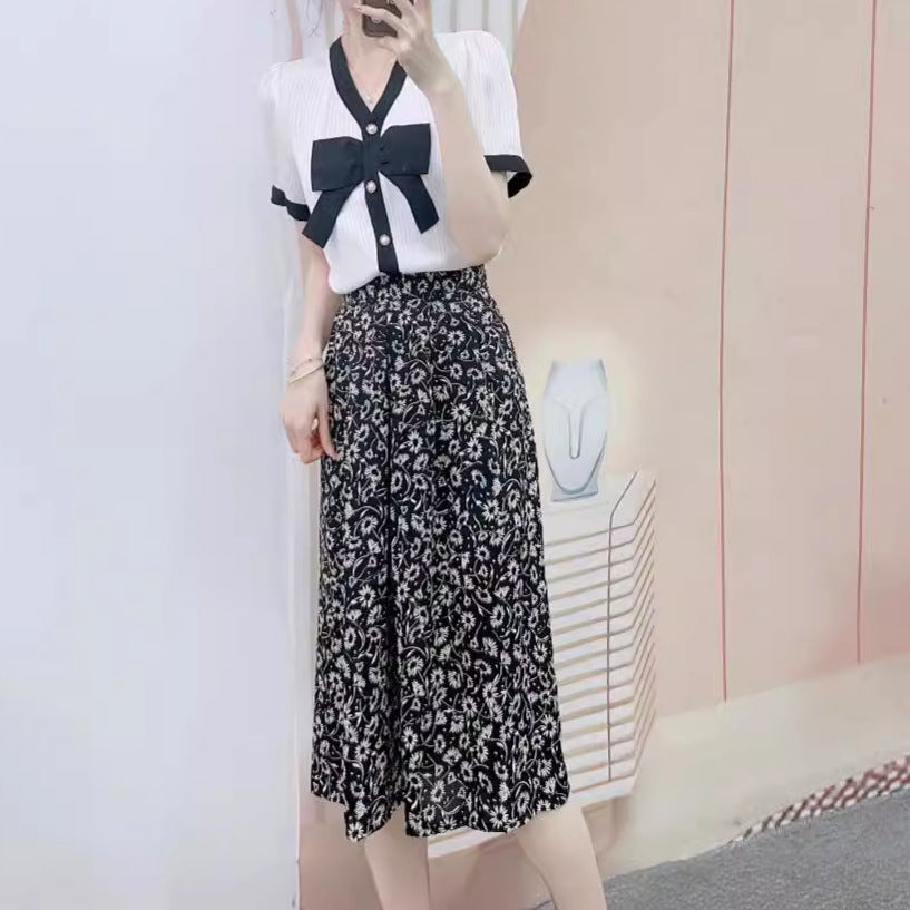 Dame Elegant Bluse med Sløjfeakcent og Blomsterprint Nederdel Stilla