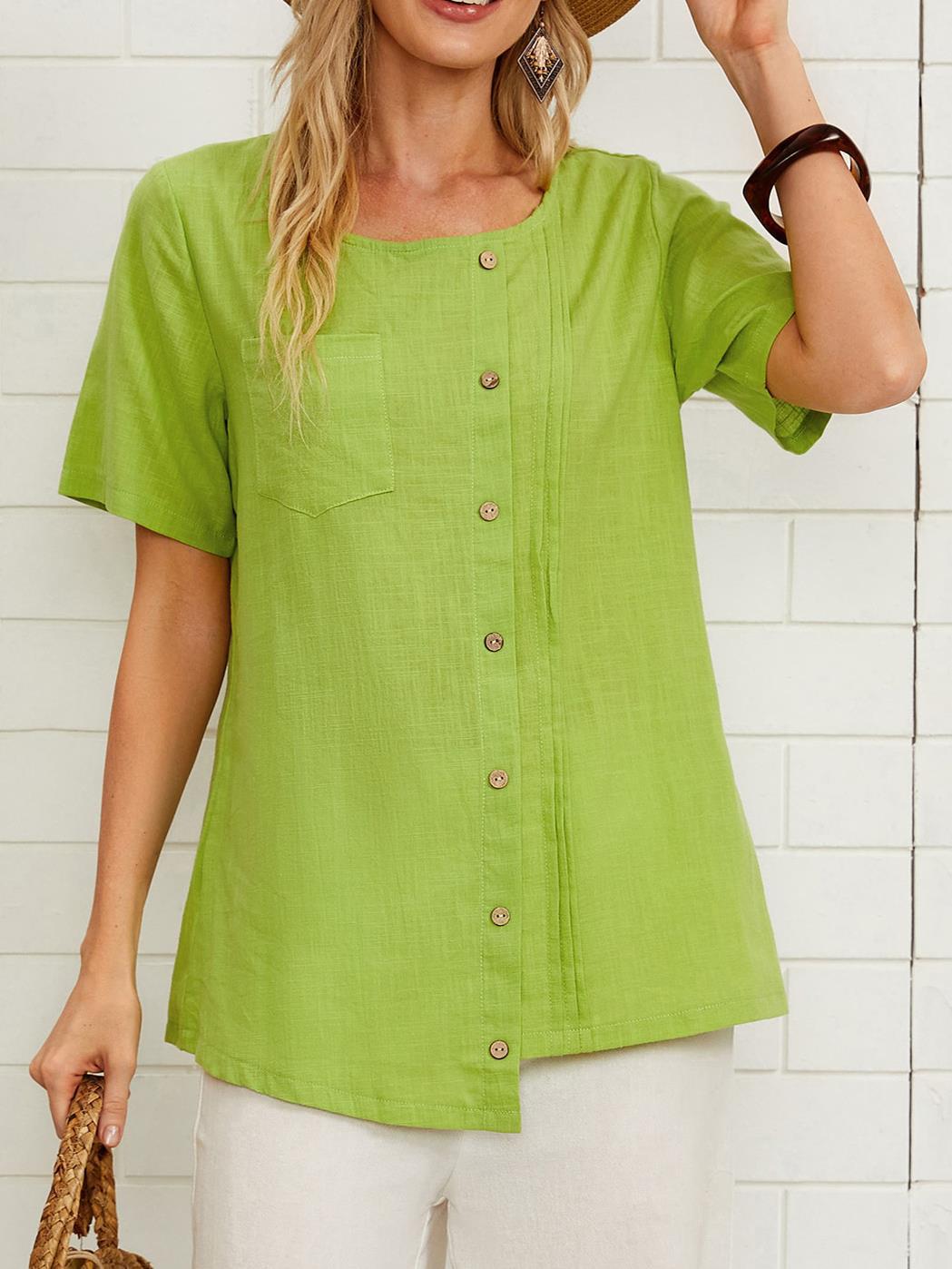 Dame afslappet kortærmet bluse med knaplukning og brystlomme Stilla