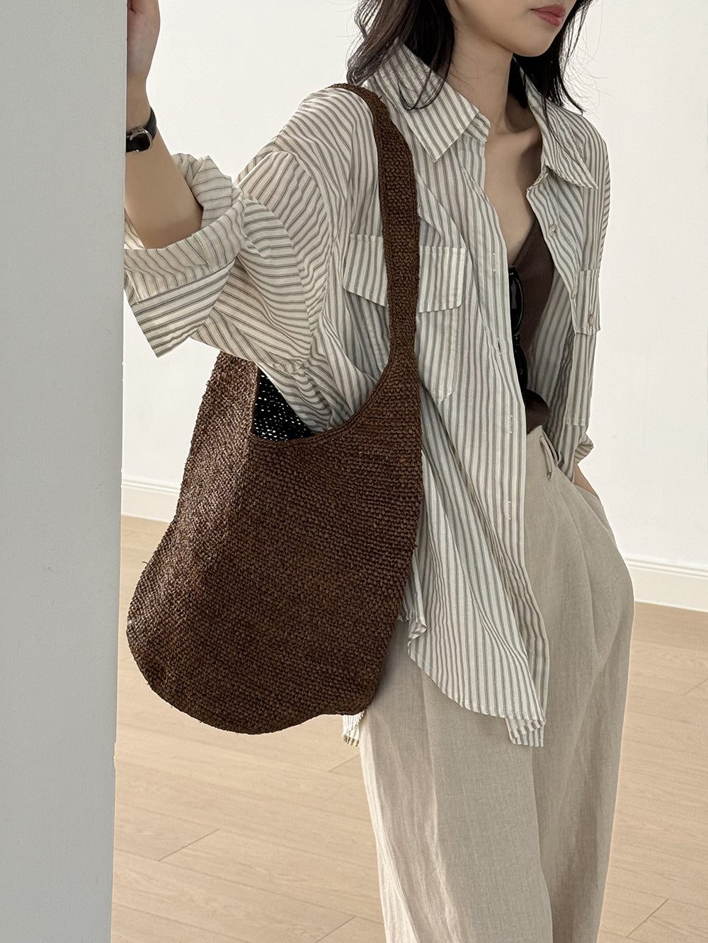 Dame afslappet skjorte top lavet af let og åndbart stof med stribet design Stilla