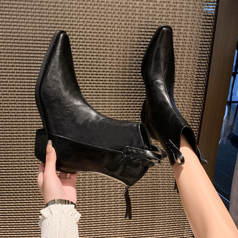 Dame elegant Chelsea-støvler med spids tå-design og robust blokhæl Stilla