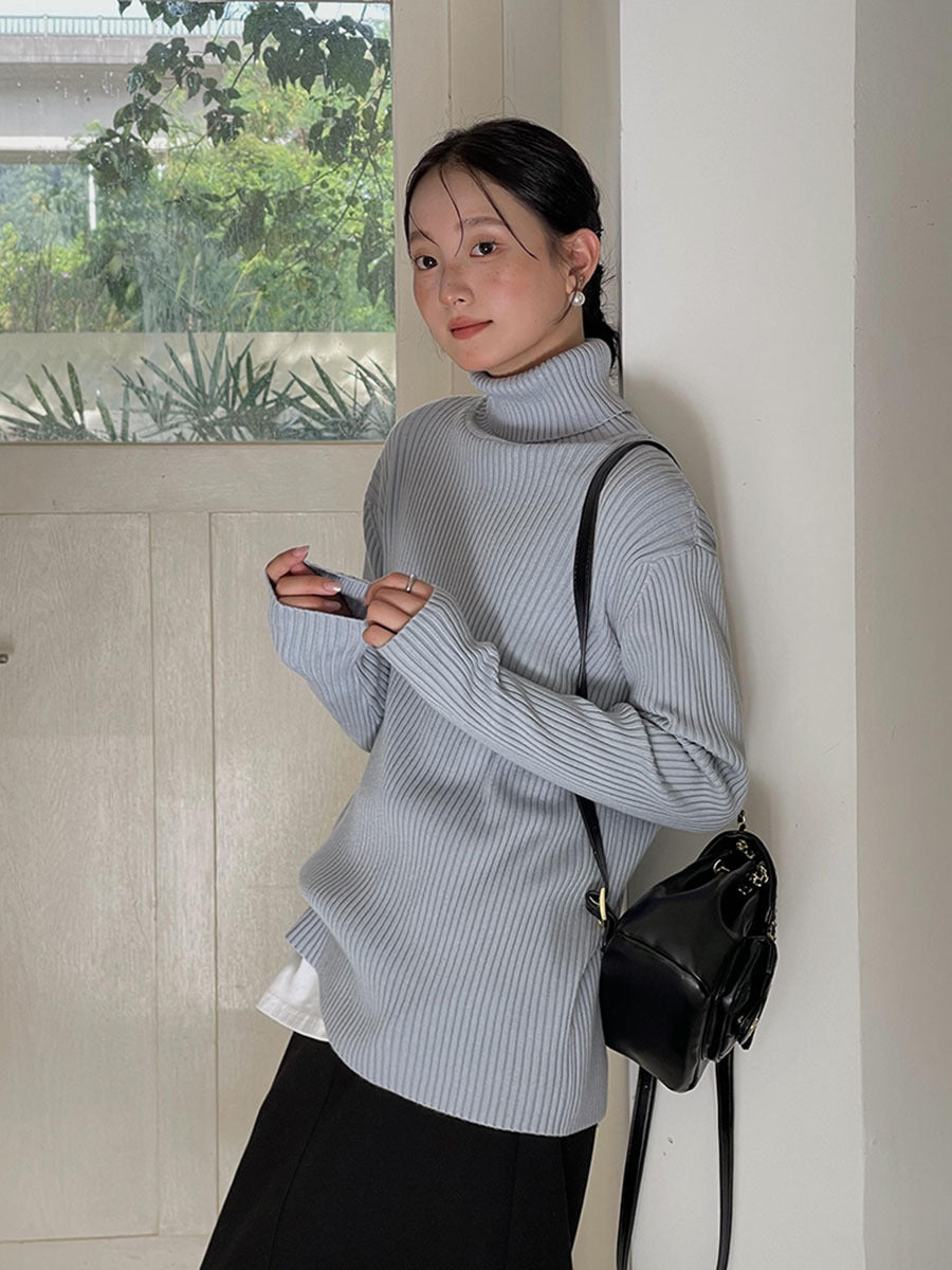 Dame afslappet rullekrave sweater med fin ribstrik og oversized pasform Stilla