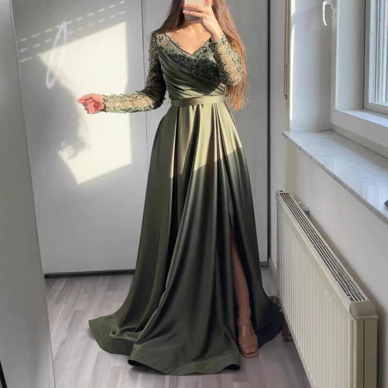 Dame Elegant aftenkjole med skinnende overdel og sideslits Stilla