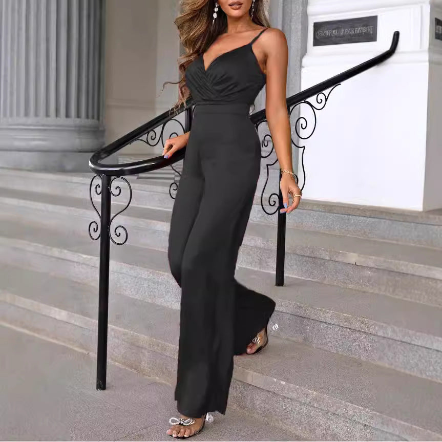 Dame elegant jumpsuit med smalle stropper og en flydende pasform Stilla