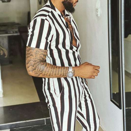 Herre jumpsuit med moderne stribemønster og gennemgående lynlås Stilla