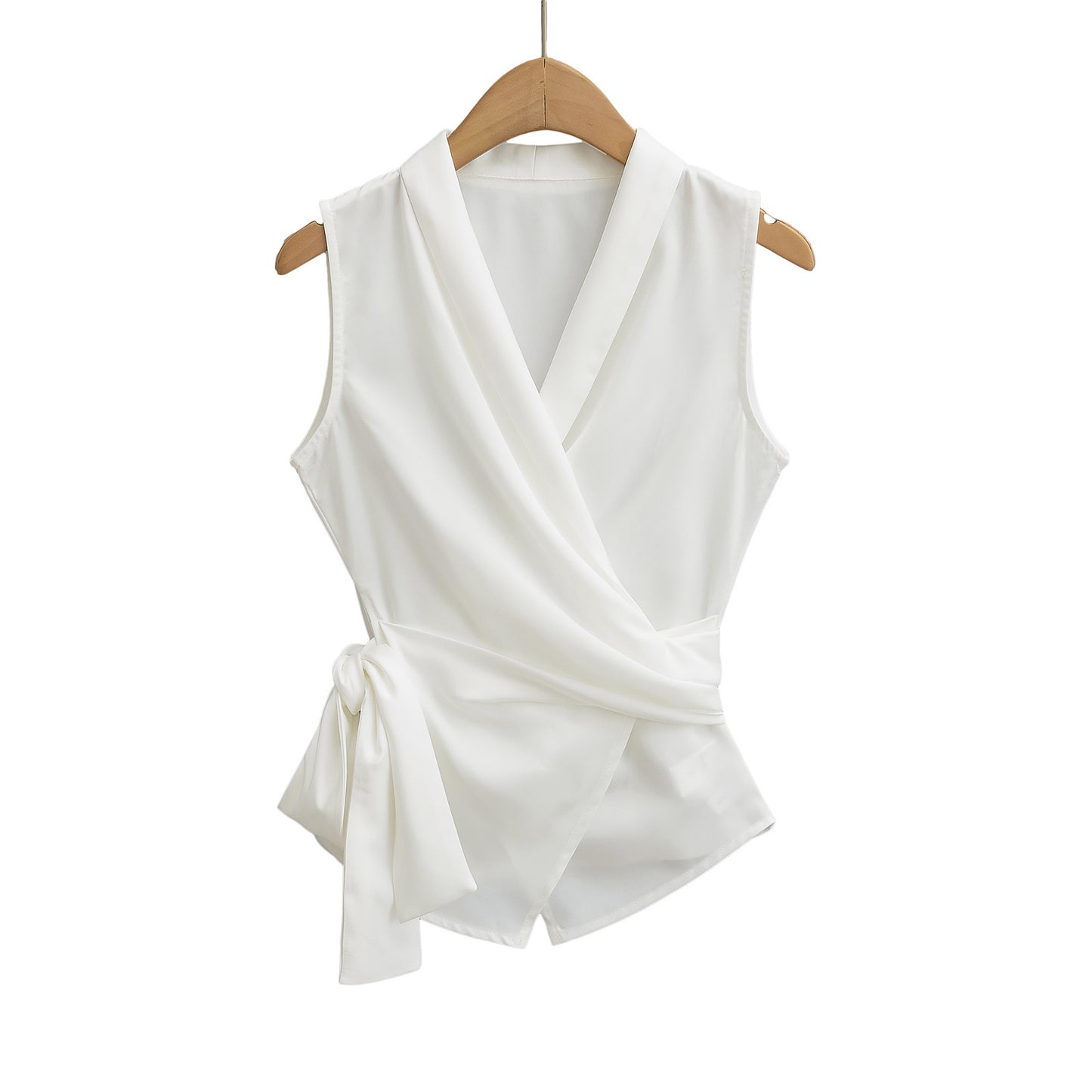 Dame elegant indpakningsoverdel med moderne knude og flatterende snit Stilla