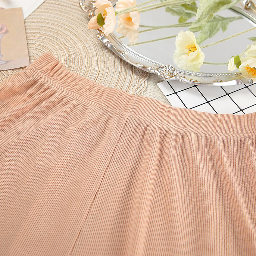 Dame afslappet lounge-sæt med flæsedetaljer og elastisk talje Stilla