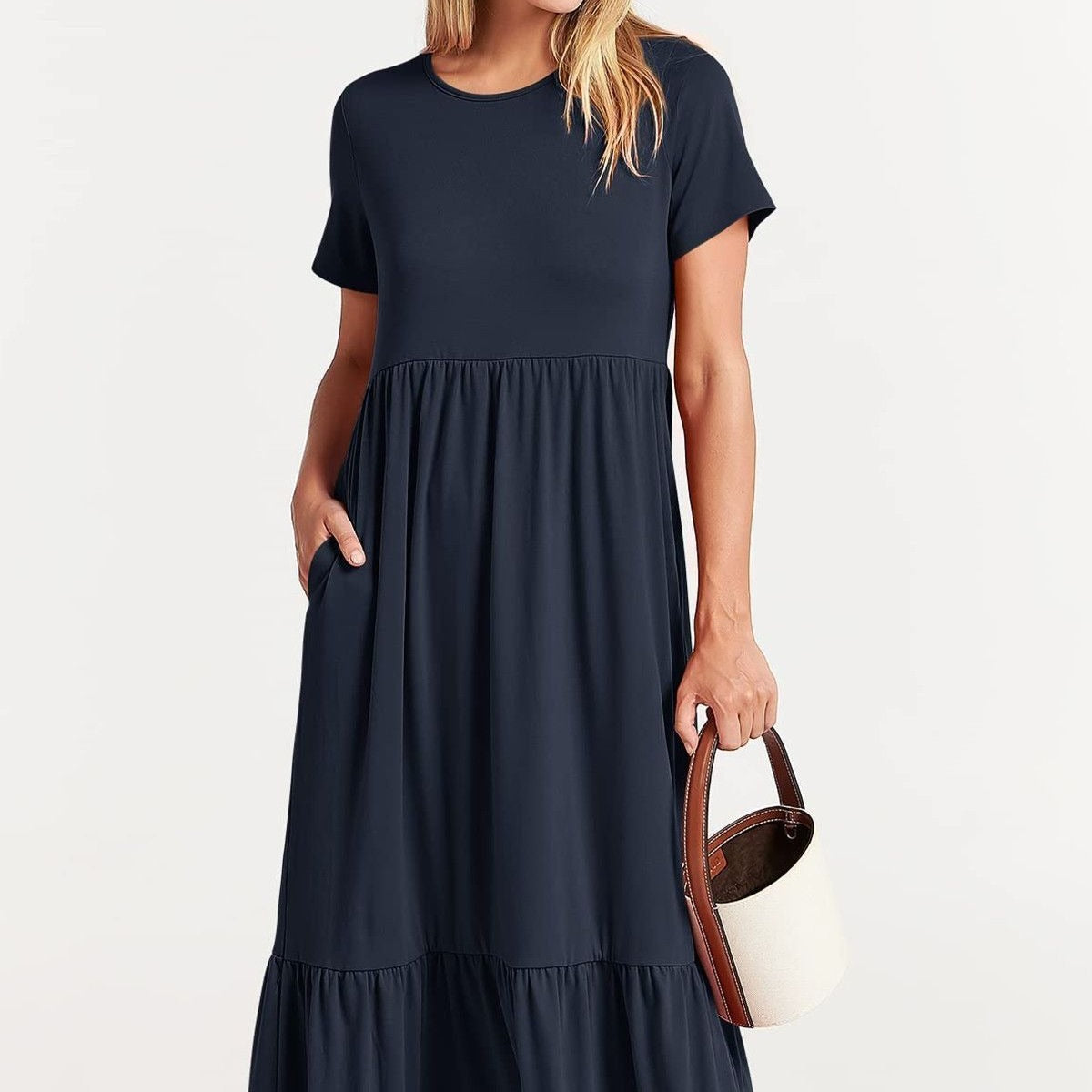 Dame afslappet maxikjole med lommer og voluminøst skørt Stilla