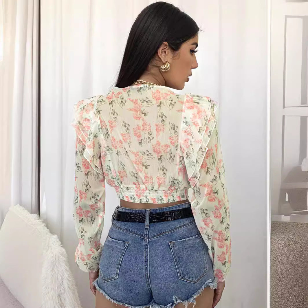 Dame elegant bluse med blomsterdesign og flæsedetaljer Stilla