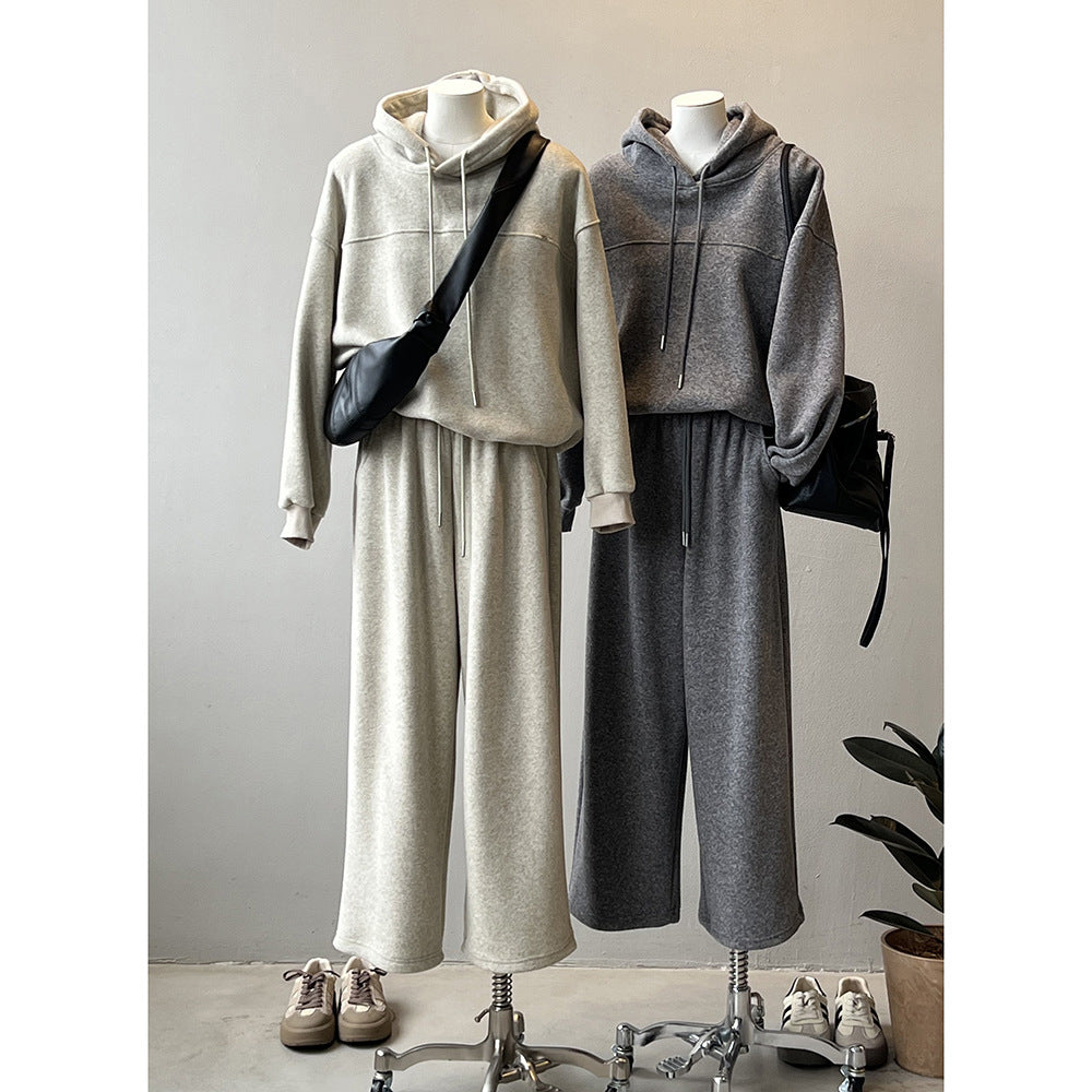 Dame afslappet hoodie med løst skårne bukser i casual stil Stilla