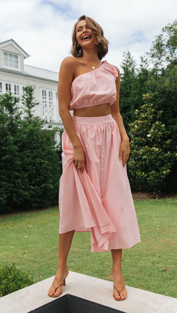 Dame elastisk sæt med asymmetrisk top og bred nederdel Stilla