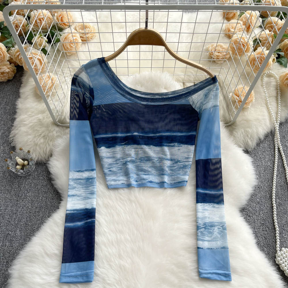 Dame cropped langærmet top med moderne batikmønster Stilla