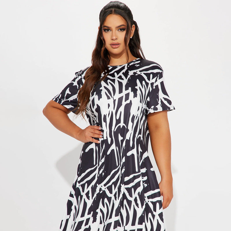 Dame Oversized Kjole i moderne Grafisk Design Stilla