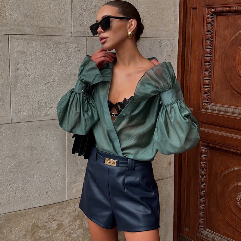 Dame Elegant Chiffonbluse med voluminøse ærmer og raffineret knapliste Stilla