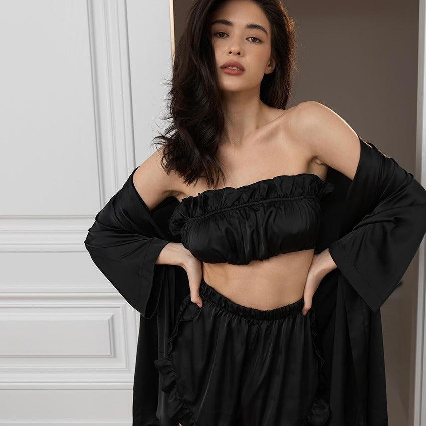 Dame Crop-Top og Shorts Ensemble med Flæse Detaljer Stilla