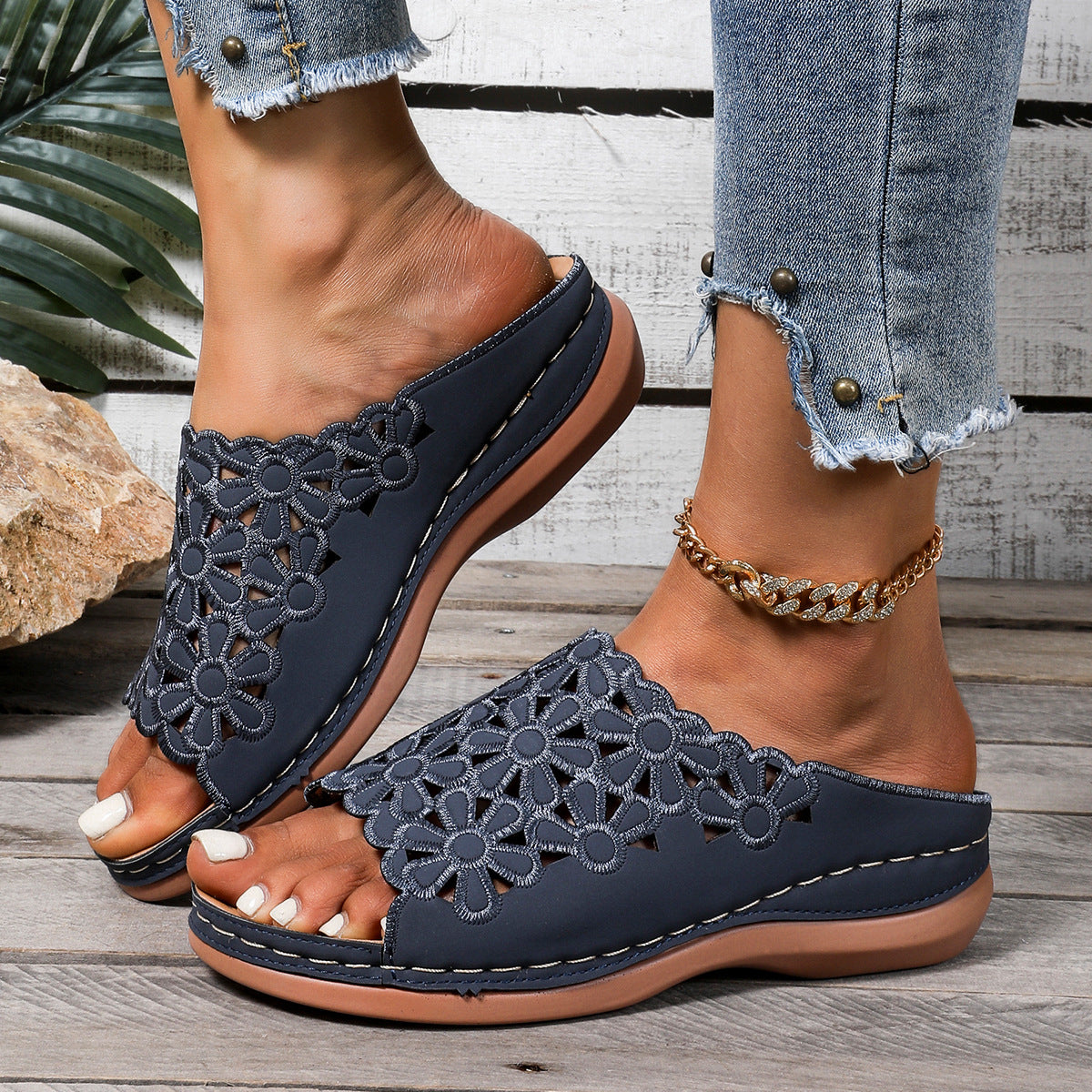 Dame mode pantofler med blomster broderier Stilla