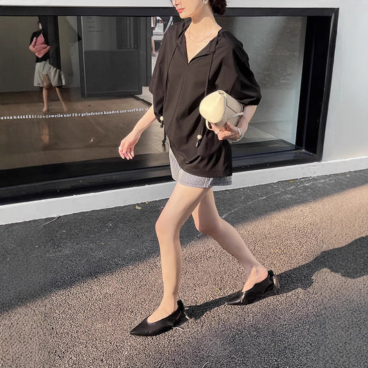 Dame afslappet kortærmet skjorte med hætte og justerbar kant Stilla