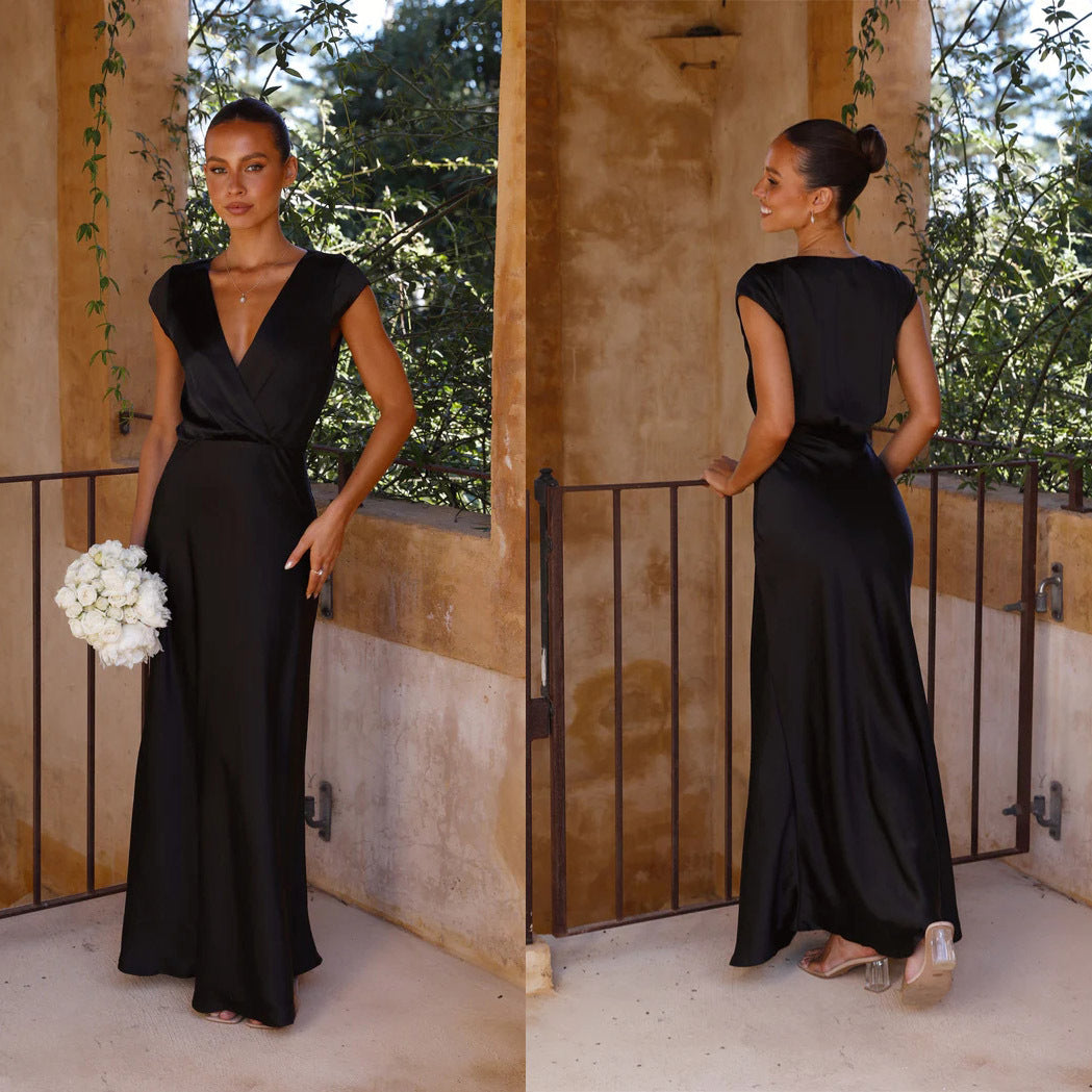 Dame Elegant aftenkjole med dyb V-udskæring og flydende snit Stilla