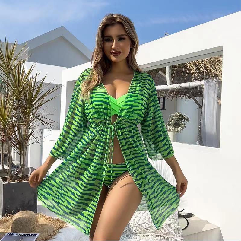 Dame bikinisæt med raffineret indpakningsdesign og moderne kimono Stilla