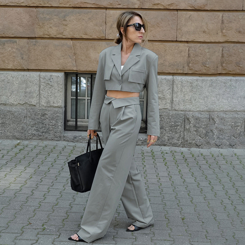 Dame Cropped Blazer- og Buksedragtt Stilla