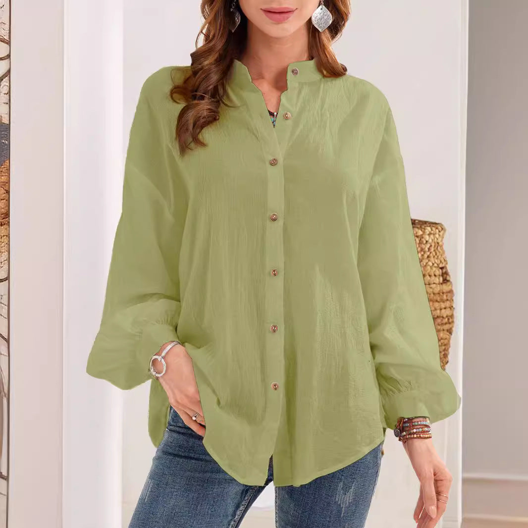 Dame afslappet bluse med knapdetaljer og luftig pasform Stilla