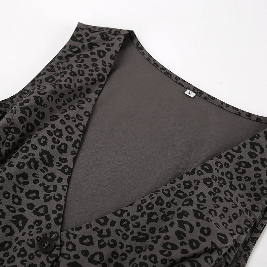 Dame jumpsuit i trendy leopard-design med brede ben og praktisk snit Stilla