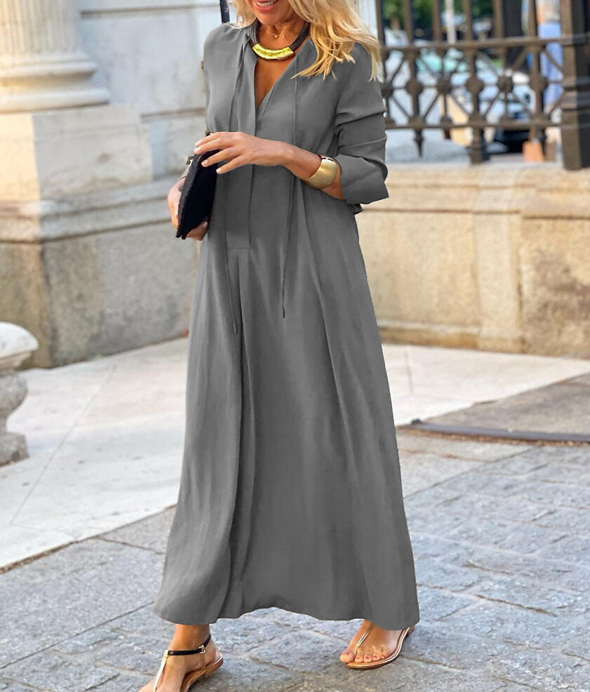 Dame Maxi- jumpsuit med elastisk taljetræk og elegant V-udskæring Stilla