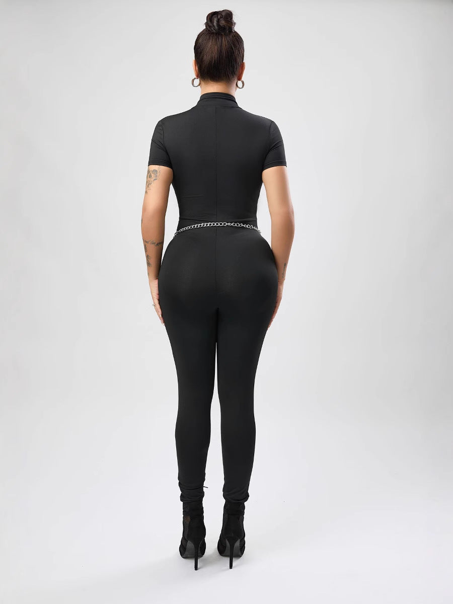 Dame jumpsuit med kort ærme og dyb udskæring Stilla