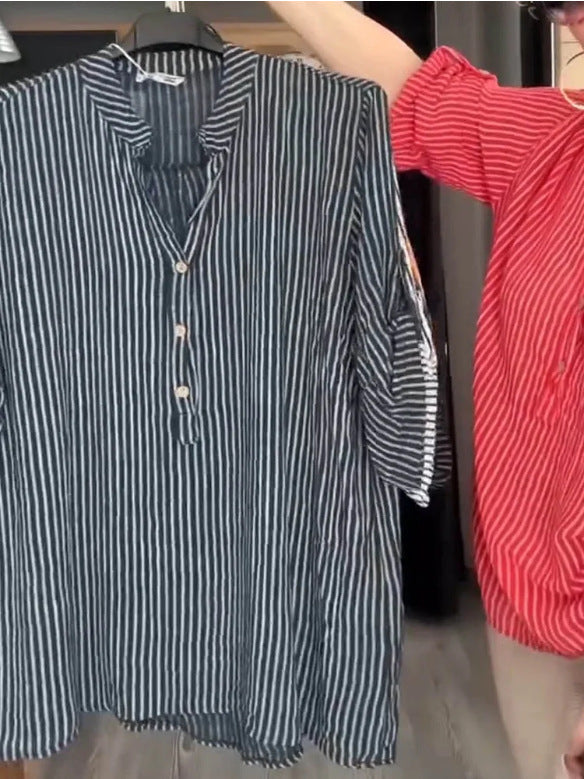 Dame afslappet bluse med knaplukning og stribemønster Stilla