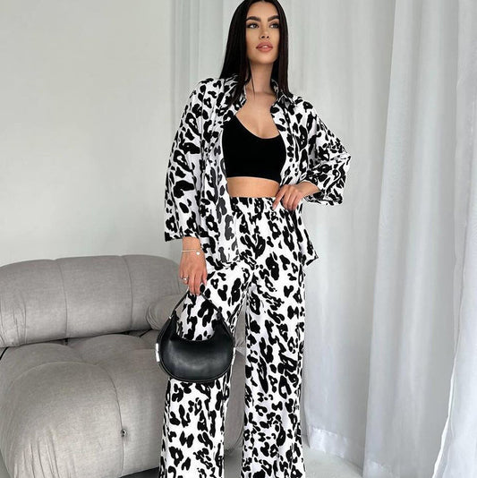 Dame designer fritidsdragt med elegant leopardmønster Stilla