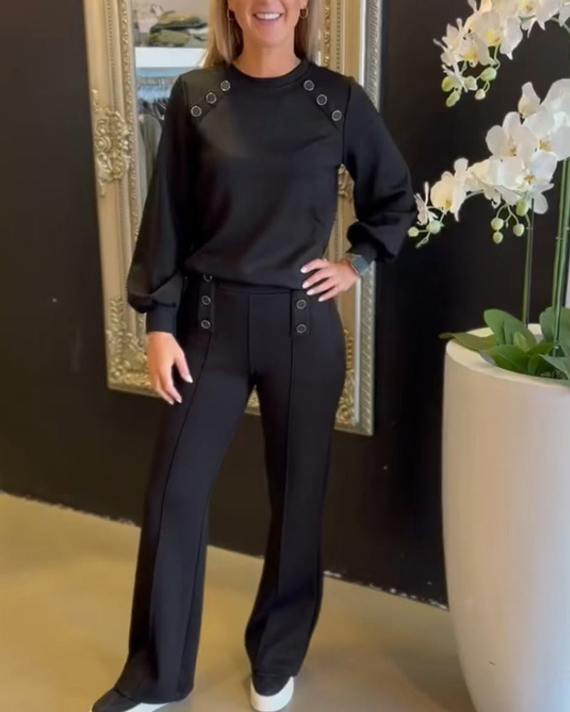 Dame Elegant fritidsdragt med fashionable knapdetaljer Stilla