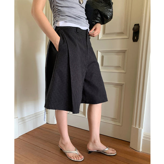 Dame afslappede shorts med elegante nålstriber og praktiske lommer Stilla