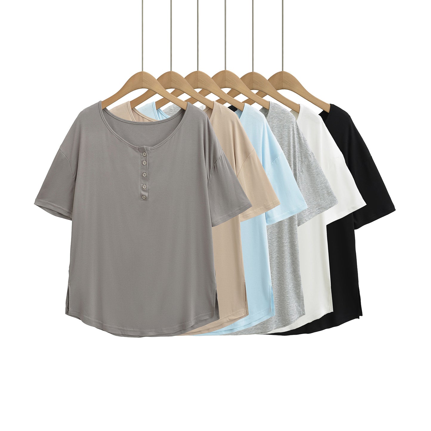 Dame afslappet kortærmet top med knapliste og behagelig bærekomfort Stilla