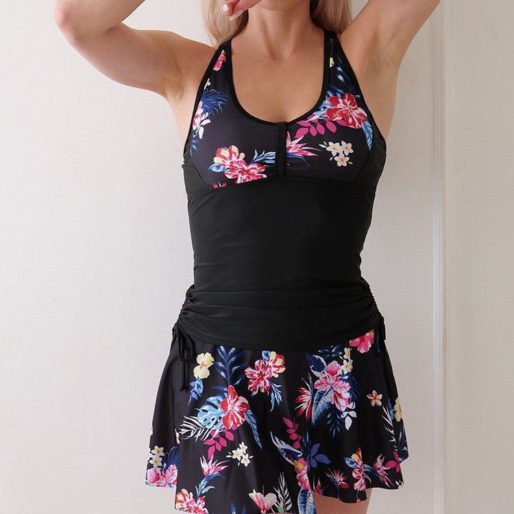 Dame badetøj sæt med sportsligt top og legesyg nederdel Stilla