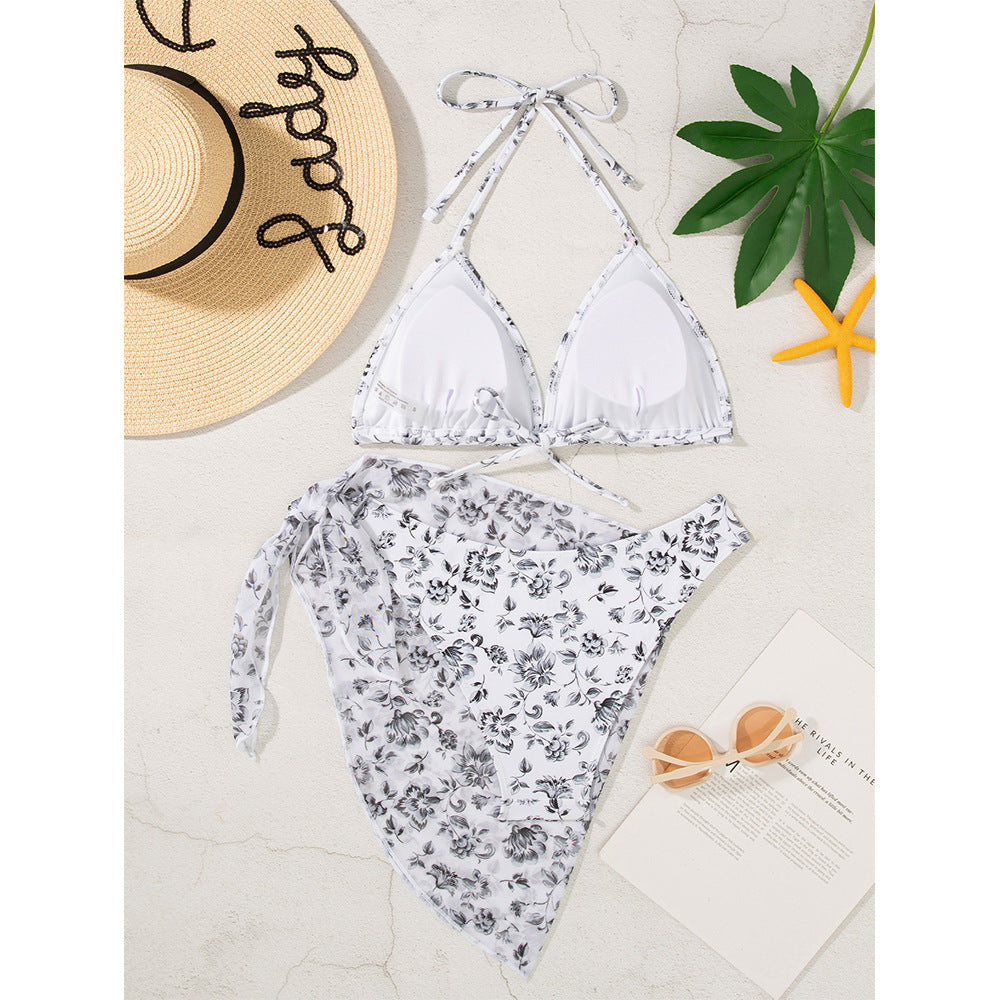 Dame Triangel-Bikini med feminine blomsterdesign og afslappet nederdel Stilla