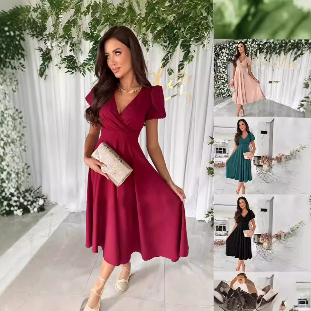 Dame A-formet kjole med smart vikneudskæring og elegante blændinger Stilla