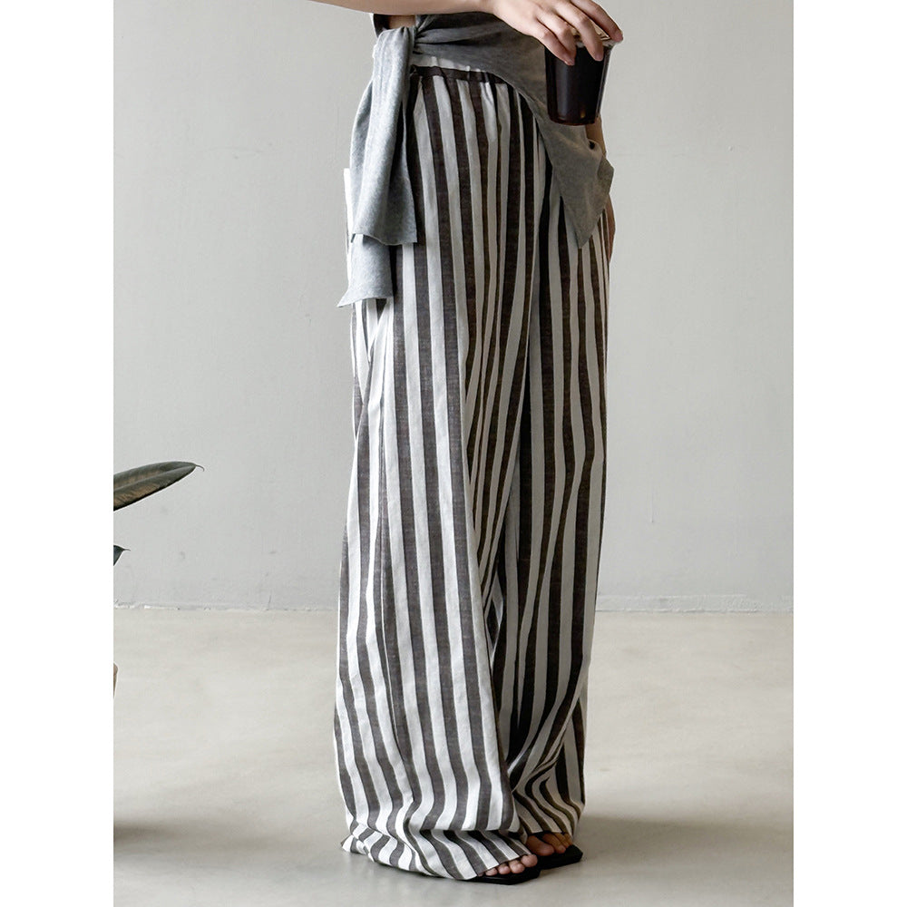 Dame afslappet linnedragt med brede striber Stilla