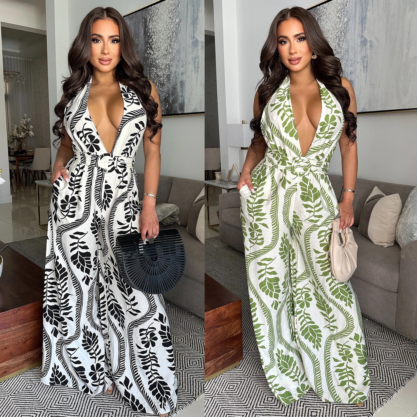 Dame Elegant og luftig Jumpsuit med dyb udskæring og blomstermuster Stilla