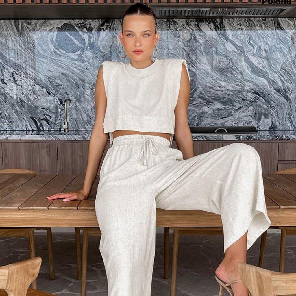 Dame afslappet 2-delt sæt bestående af top og brede bukser med elastisk talje Stilla