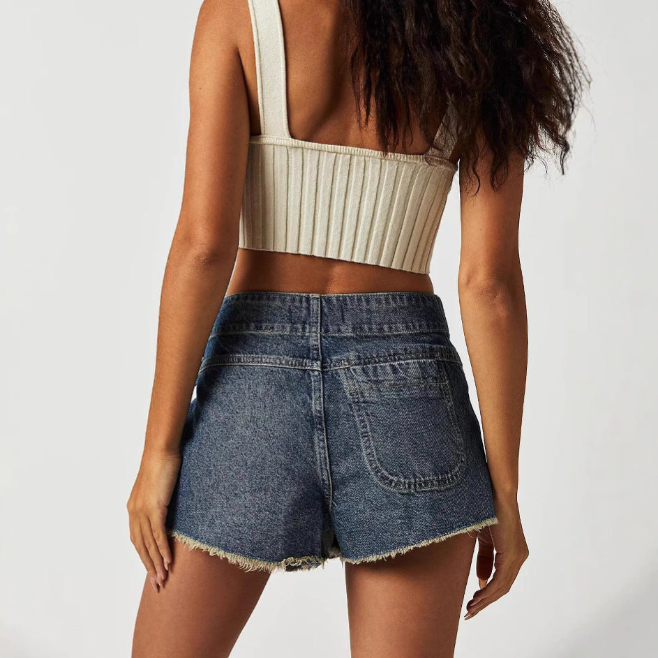 Dame denimnederdel med afslappet omslagsdesign og frynset kant Stilla