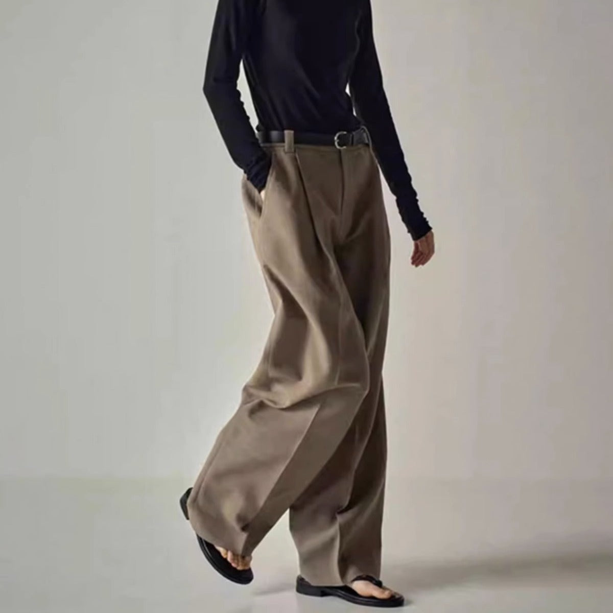 Dame elegant bundfaldenbukser med bredt ben og bindebælte Stilla