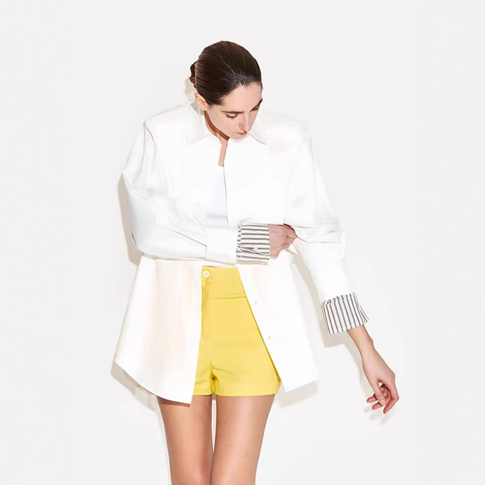 Dame afslappet skjorte med kontrastfarvede ærmer og moderne snit Stilla