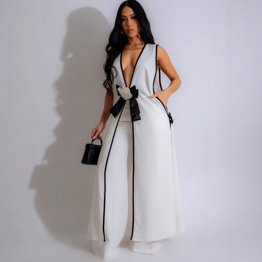 Dame elegant jumpsuit med dyb V-udskæring og sidelæg Stilla