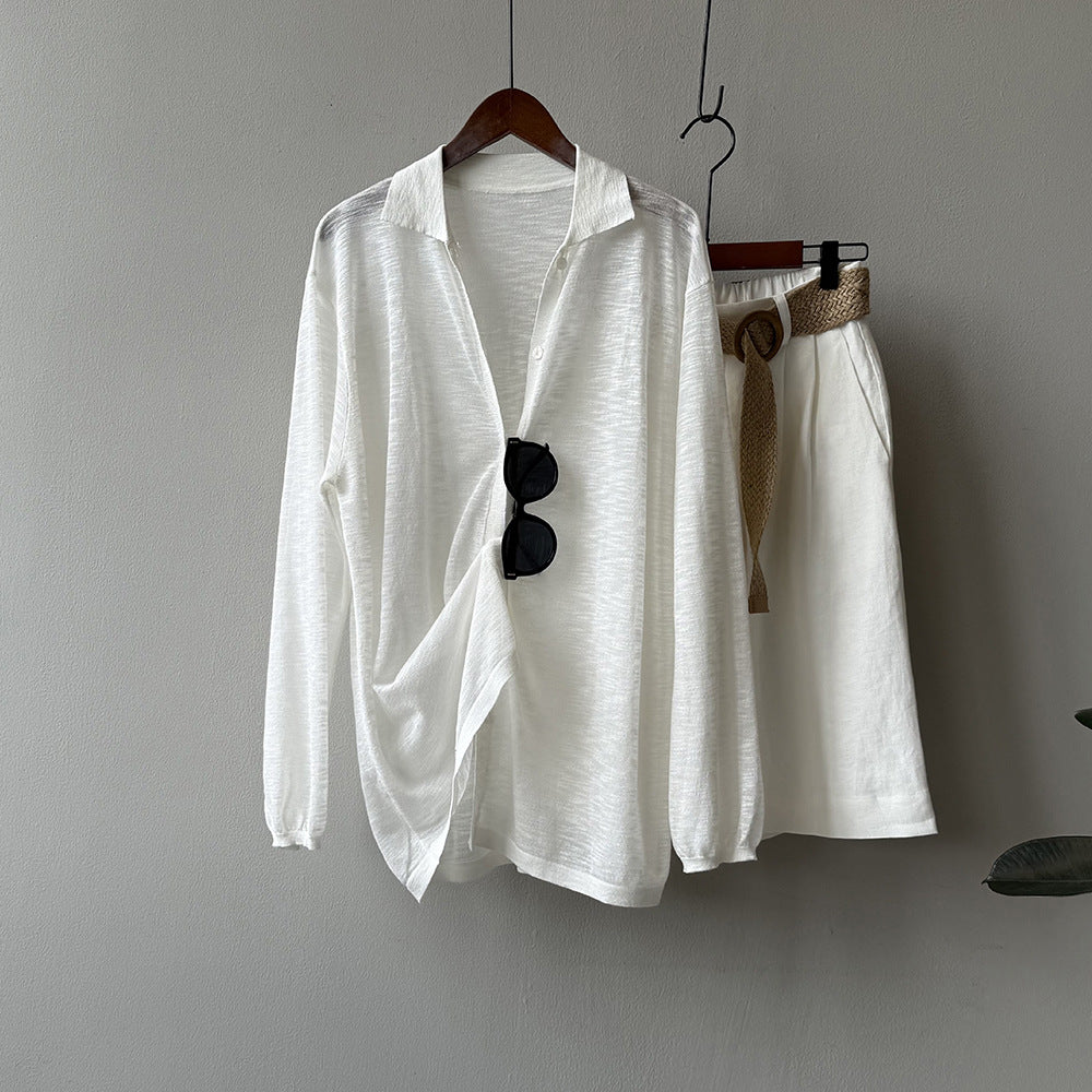 Dame afslappet skjorte med fashionabelt snit og detaljeknapliste Stilla