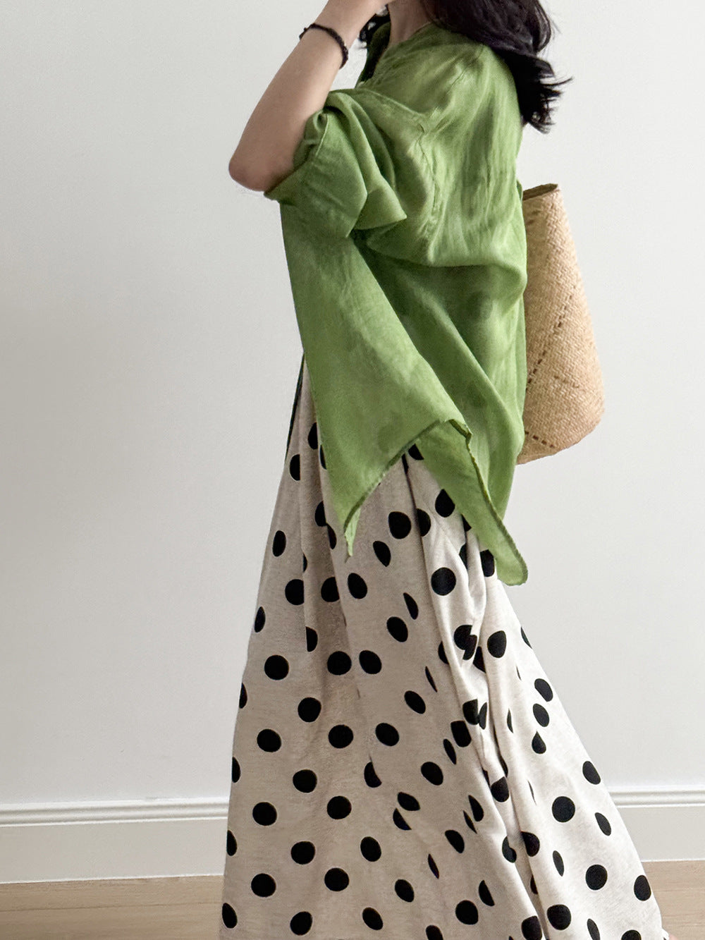 Dame afslappet linned blouse med elegant fald og klassisk krave Stilla