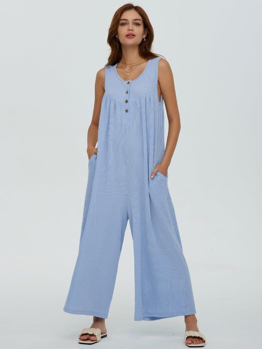 Dame Bredskåret Jumpsuit med knapdetaljer og praktiske lommer Stilla